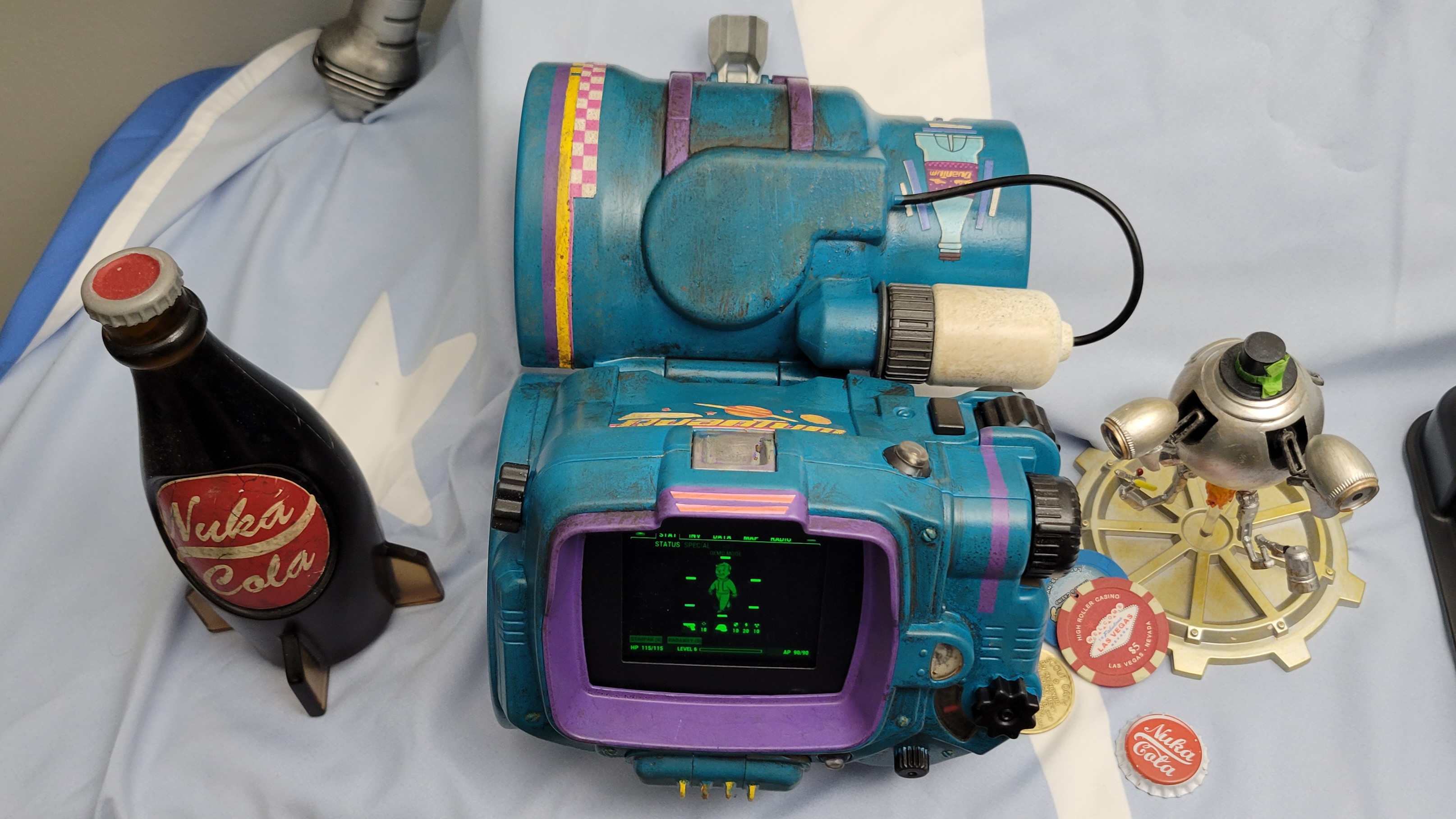 FALLOUT Pip Boy 2000 mk VI - Mod + Repaint - Punished Props Academy